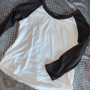 Brandy Melville Quarter Sleeve!